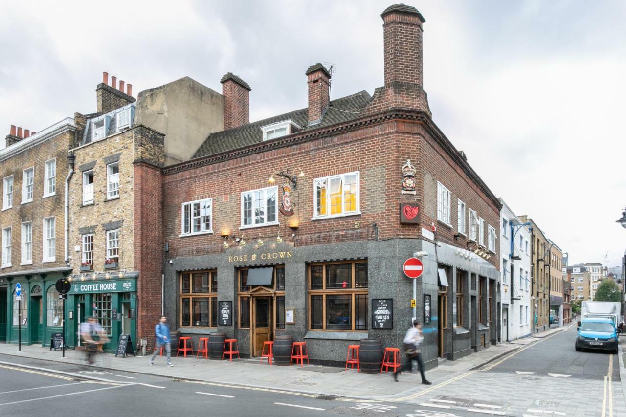Publove @ The Rose & Crown London Bagian luar foto